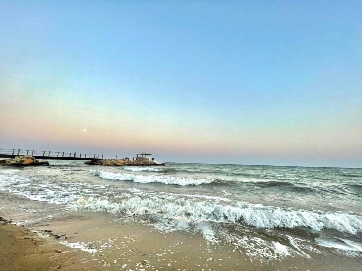 Relaxing Penthouse Suites By The Sea Vokolidha Экстерьер фото