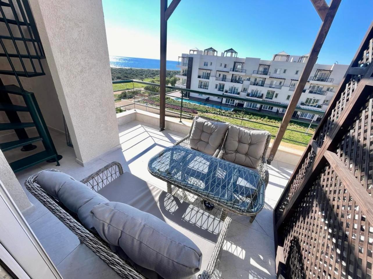 Relaxing Penthouse Suites By The Sea Vokolidha Экстерьер фото