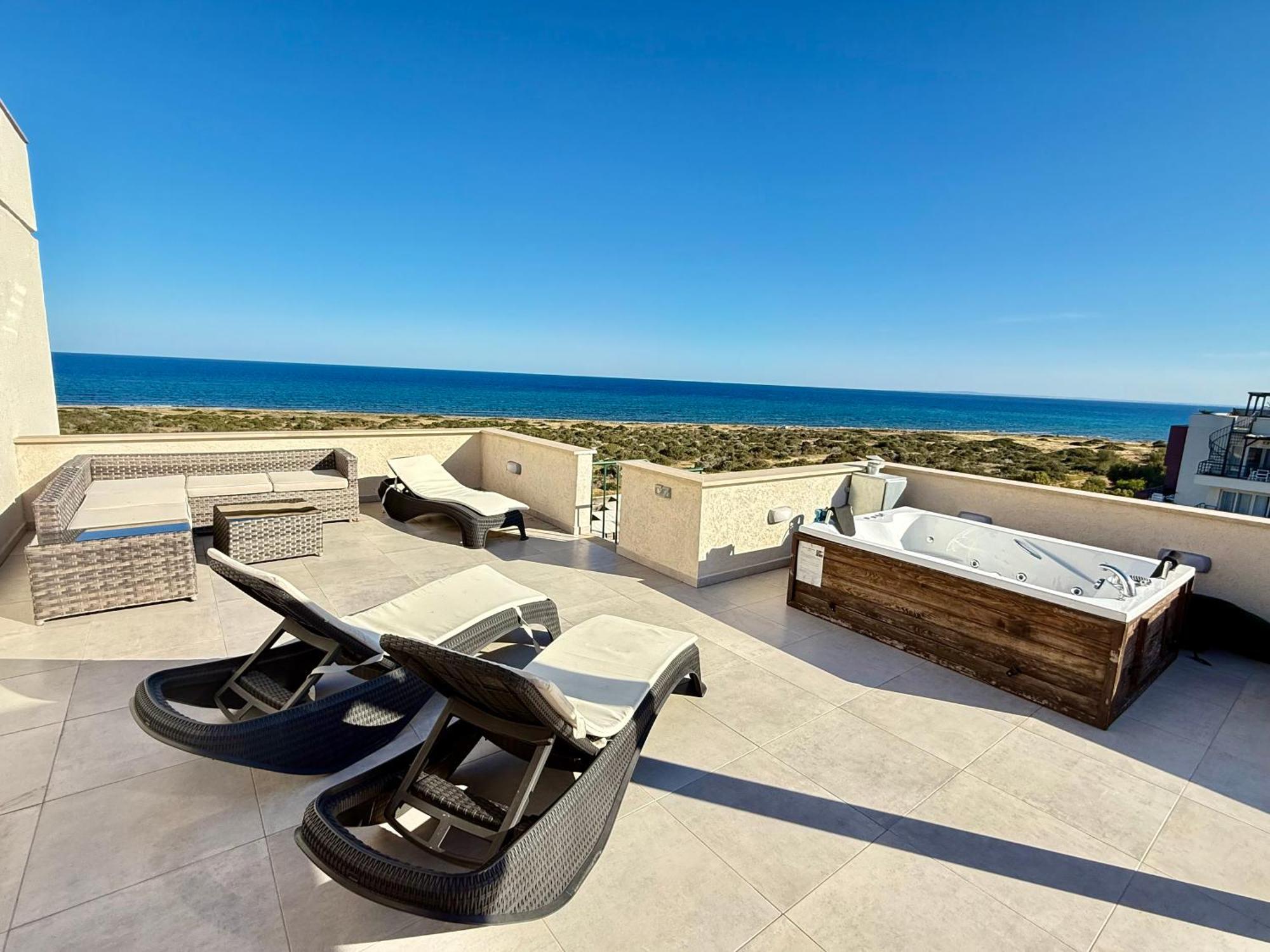 Relaxing Penthouse Suites By The Sea Vokolidha Экстерьер фото